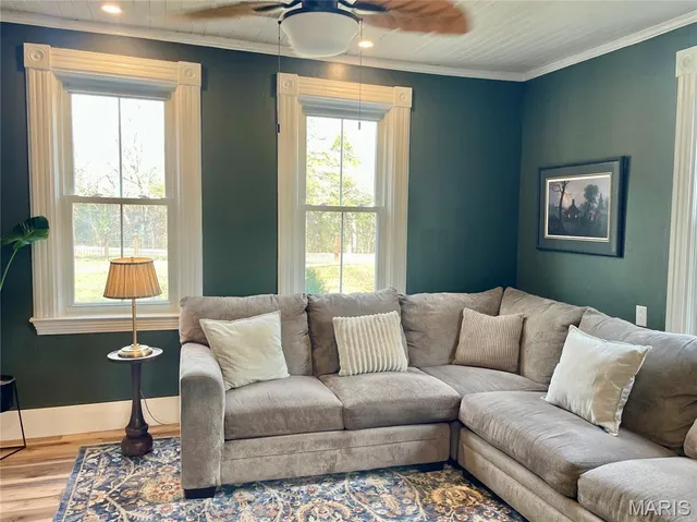 $412,900 | 3986 Hwy East, New Haven, MO 63068