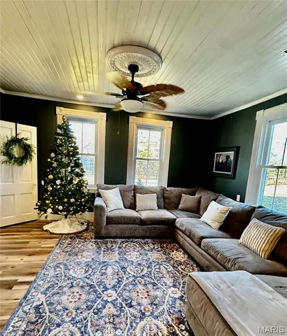 $445,000 | 3986 Hwy East, New Haven, MO 63068