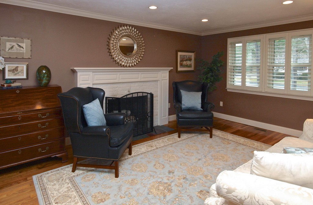 10 Spring Valley Road Medfield, MA 02052 - Photo 4 of 25