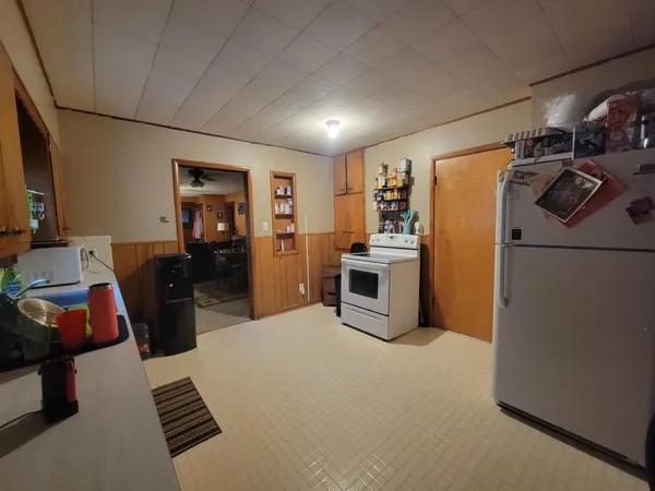 $60,000 | 616 North 4th Street, Arkansas City, KS 67005