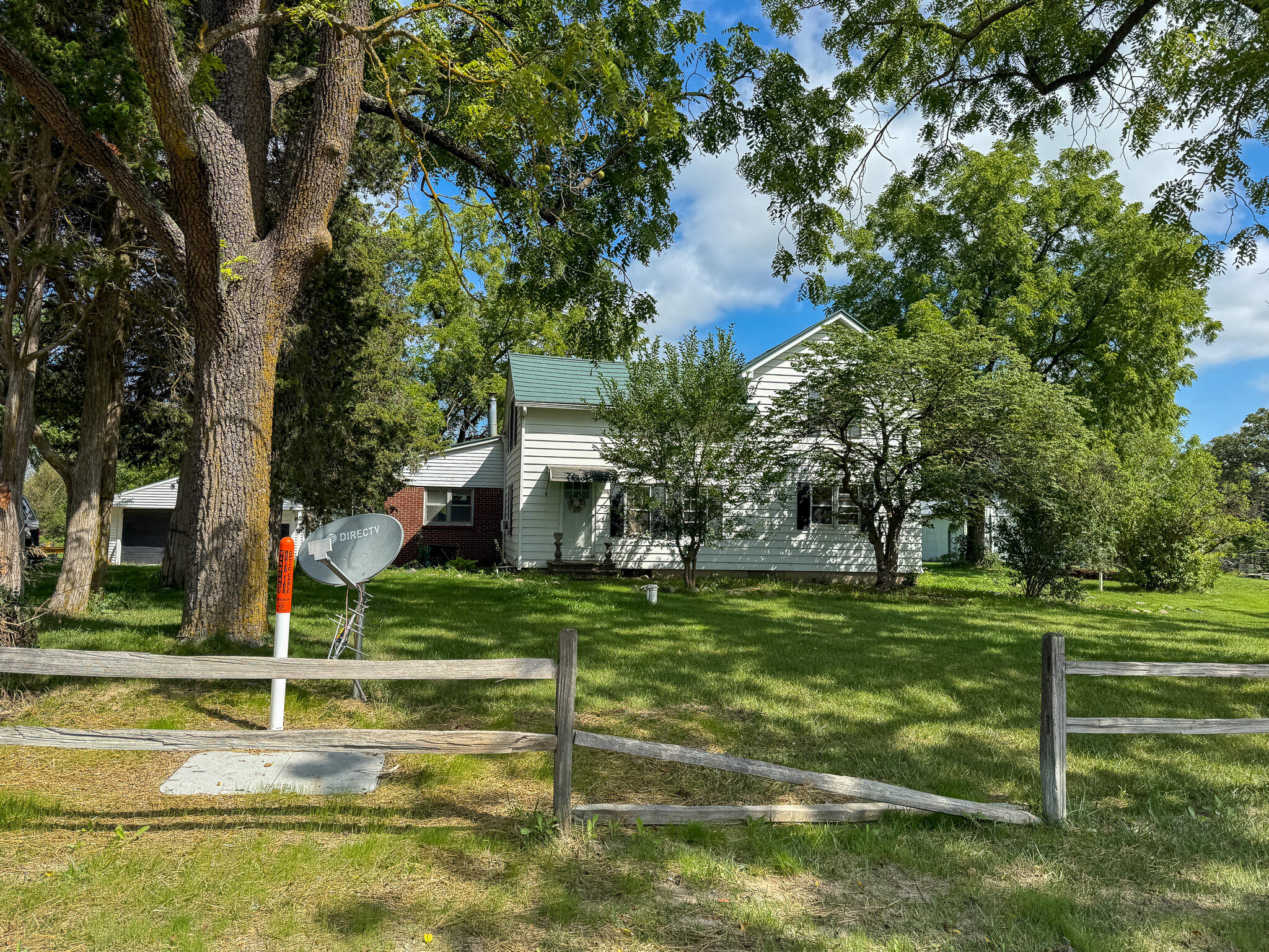 8070 Arkona Road Clinton, MI 49236 - Photo 6 of 28 IMG_0487