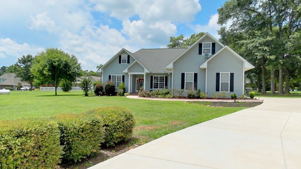 69 Spring Bok Lane Thomasville, GA 31792 - Photo 4 of 56 Gallery Image 4