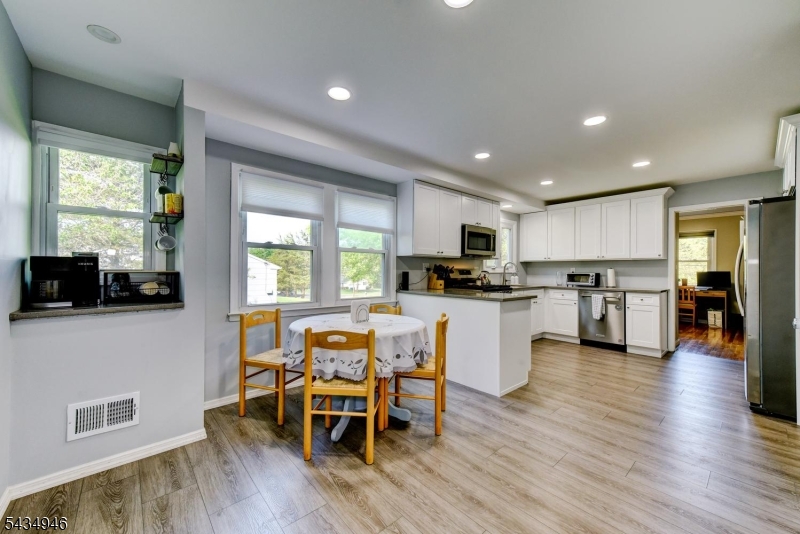 539 Lyme Rock Road Bridgewater, NJ 08807 - Photo 10 of 35
