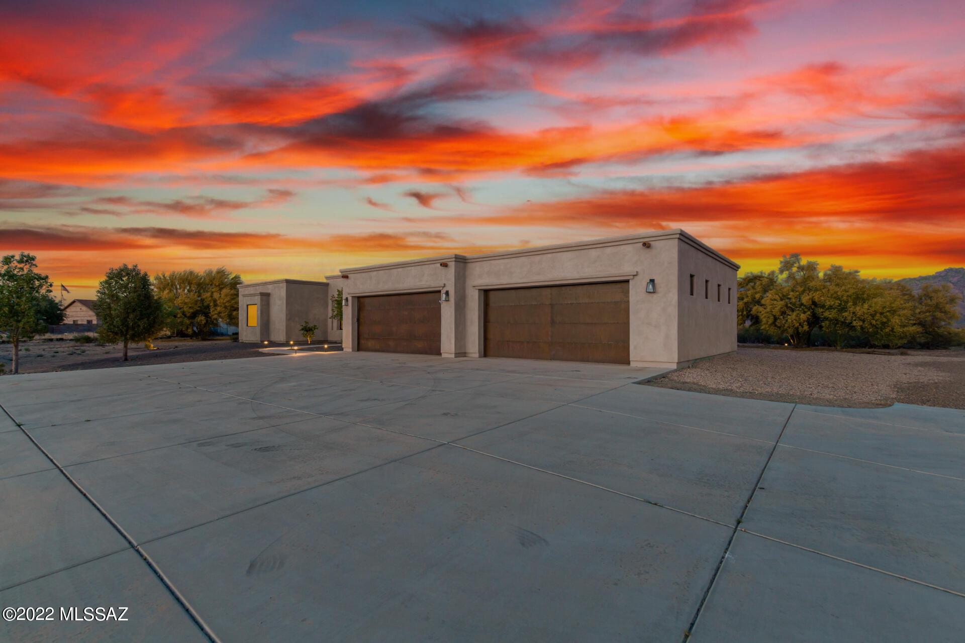 1710 West Sunkist Road Tucson, AZ 85755 - Photo 2 of 43 Gallery Image 2