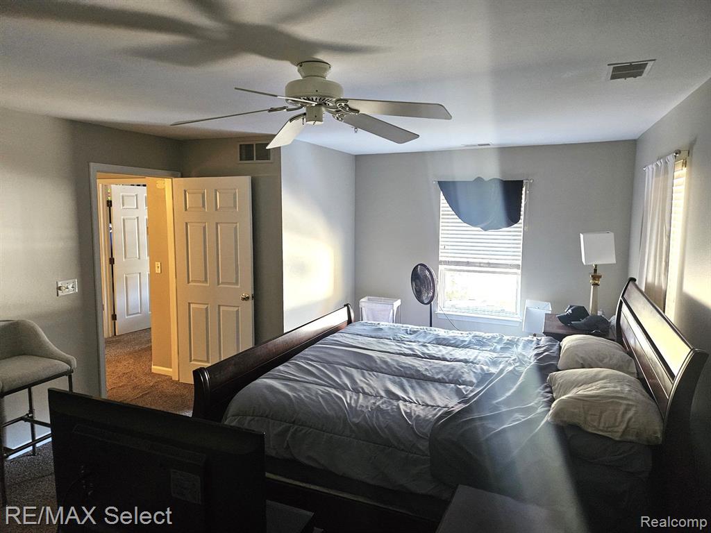 12331 St Andrews Way Fenton, MI 48430 - Photo 8 of 13 Gallery Image 8