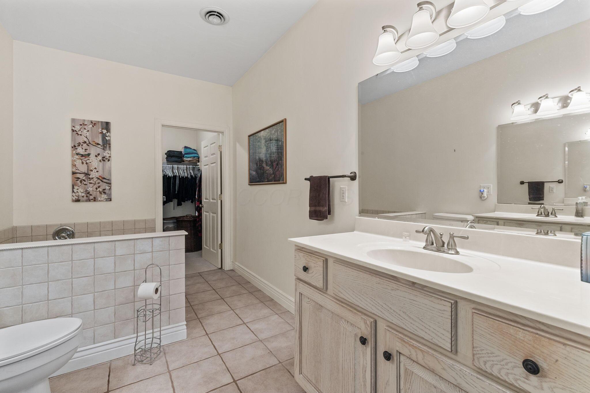29809 Harry Short Road McArthur, OH 45651 - Photo 24 of 61 Owner Suite - 29809 Harry Short Road, McArthur, OH 45651