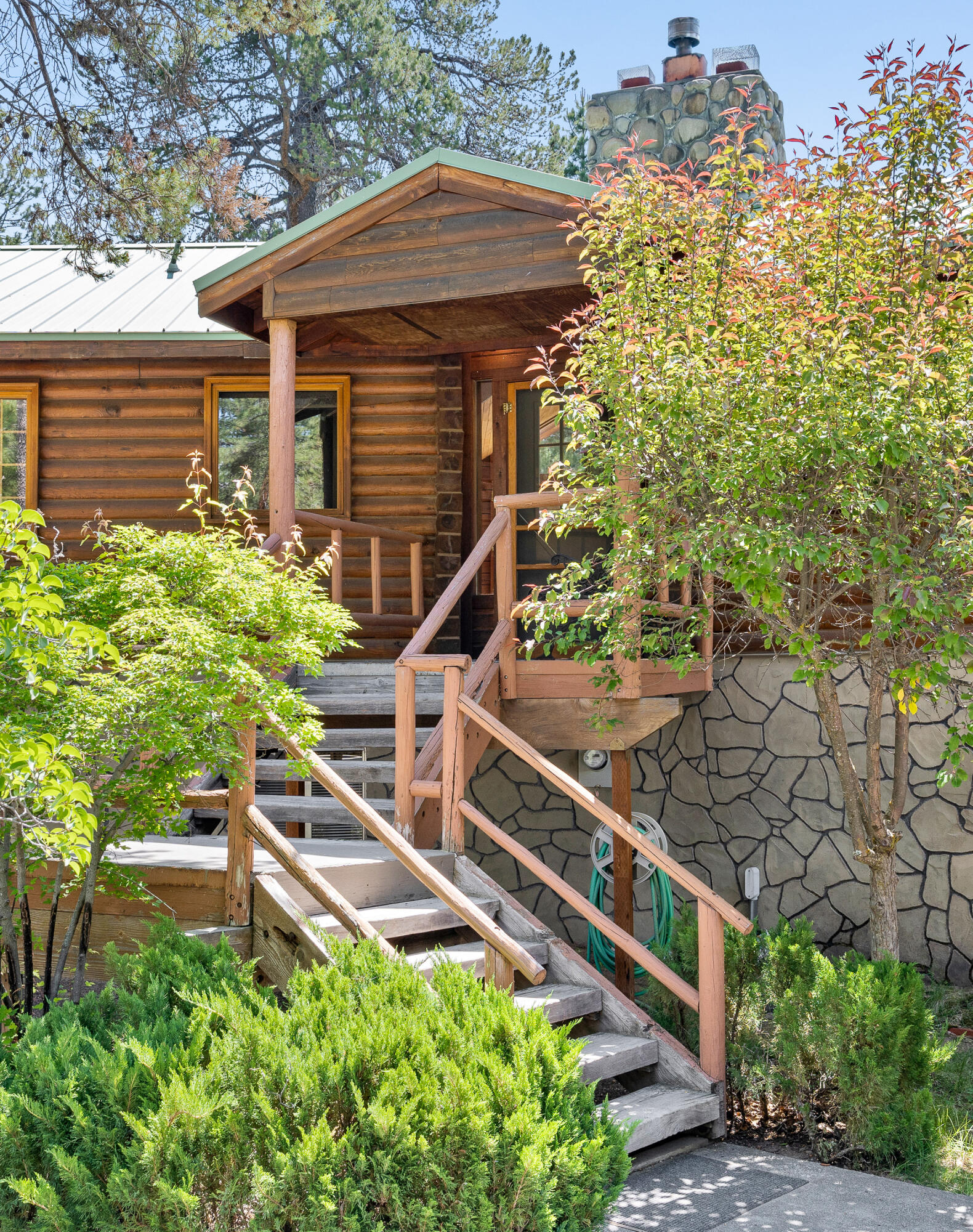 56838 Spring River Drive Bend, OR 97707 - Photo 7 of 52 DSC02180-2