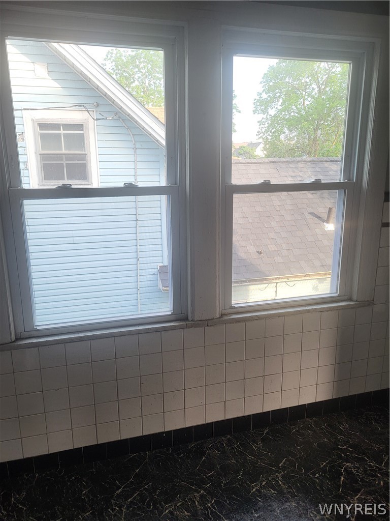 298 Normal Avenue Buffalo, NY 14213 - Photo 19 of 44