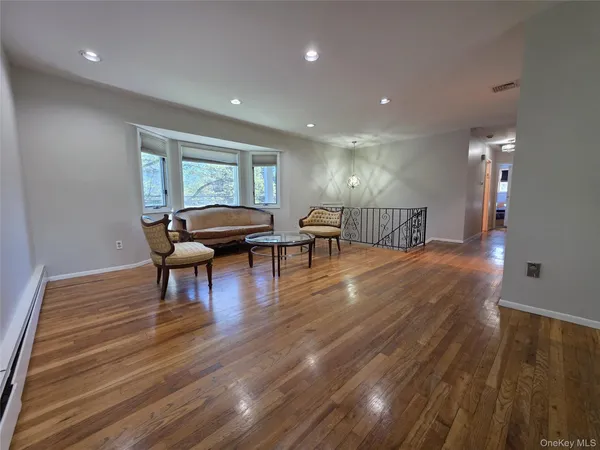$1,199,000 | 415 Yale Avenue, Woodmere, NY 11598