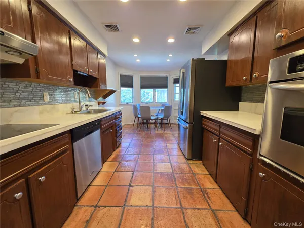 $1,199,000 | 415 Yale Avenue, Woodmere, NY 11598