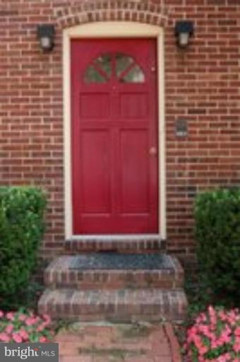 539 3rd Street Northeast Washington, DC 20002 - Photo 3 of 29