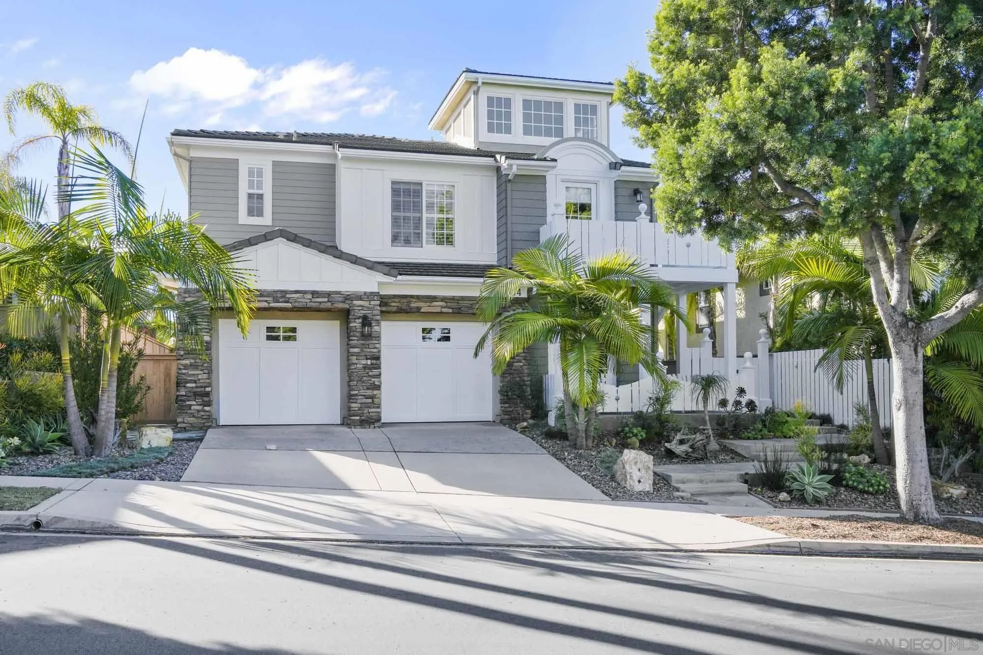 684 Cypress Hills Drive Encinitas, CA 92024 - Photo 2 of 43 a house with a outdoor space