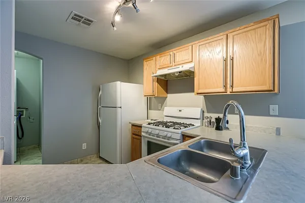 $2,499 | 10010 Fragile Fields Street, Las Vegas, NV 89183