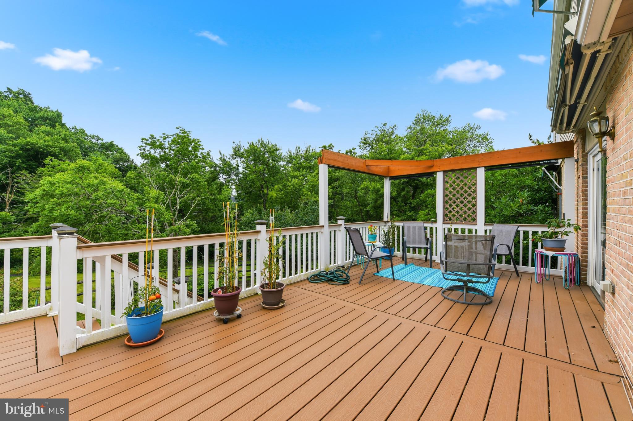 36 Par Drive Reading, PA 19607 - Photo 30 of 41 Back deck