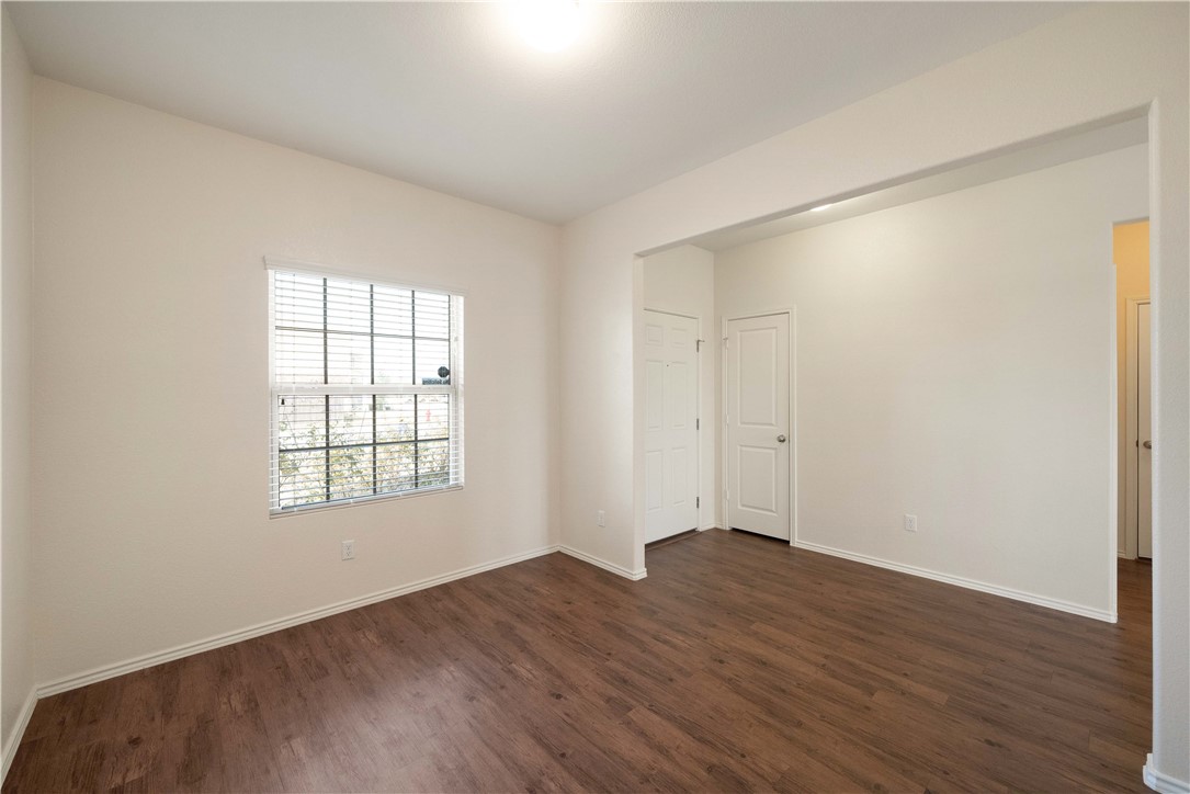 820 Kates Way Hutto, TX 78634 - Photo 12 of 33