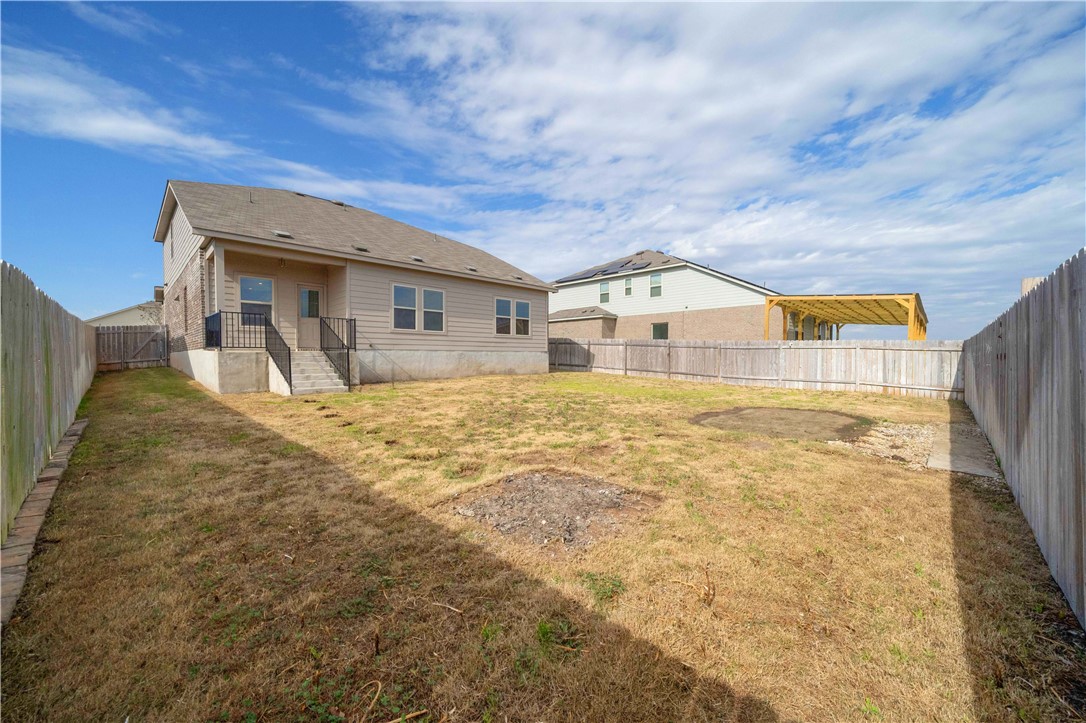 820 Kates Way Hutto, TX 78634 - Photo 31 of 33