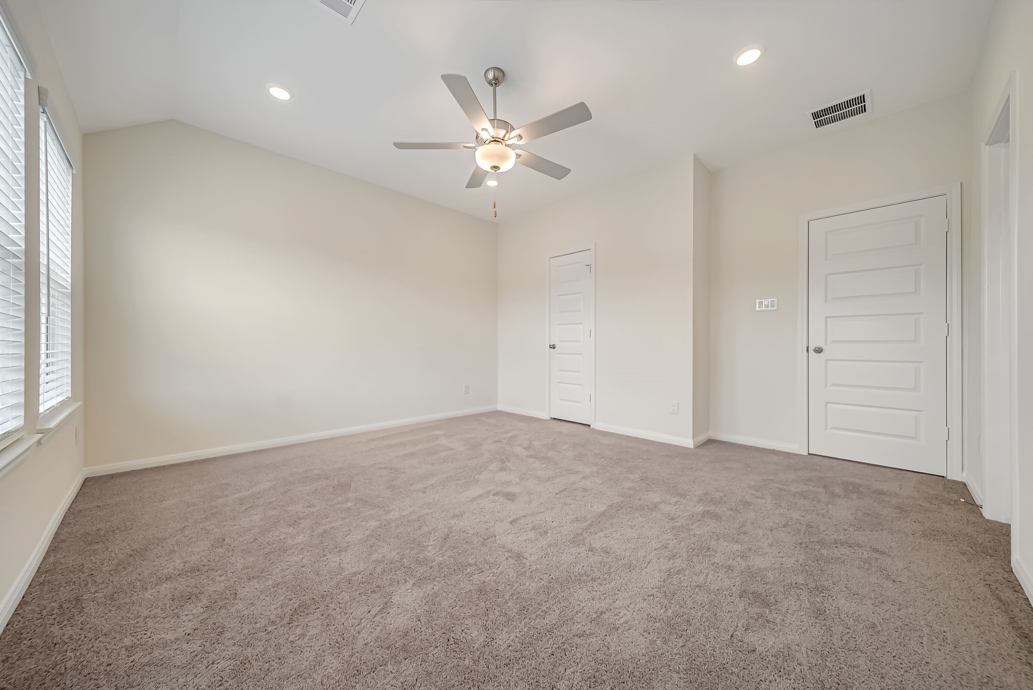 20646 Dynamic Court Humble, TX 77338 - Photo 15 of 23 Owner's Retreat