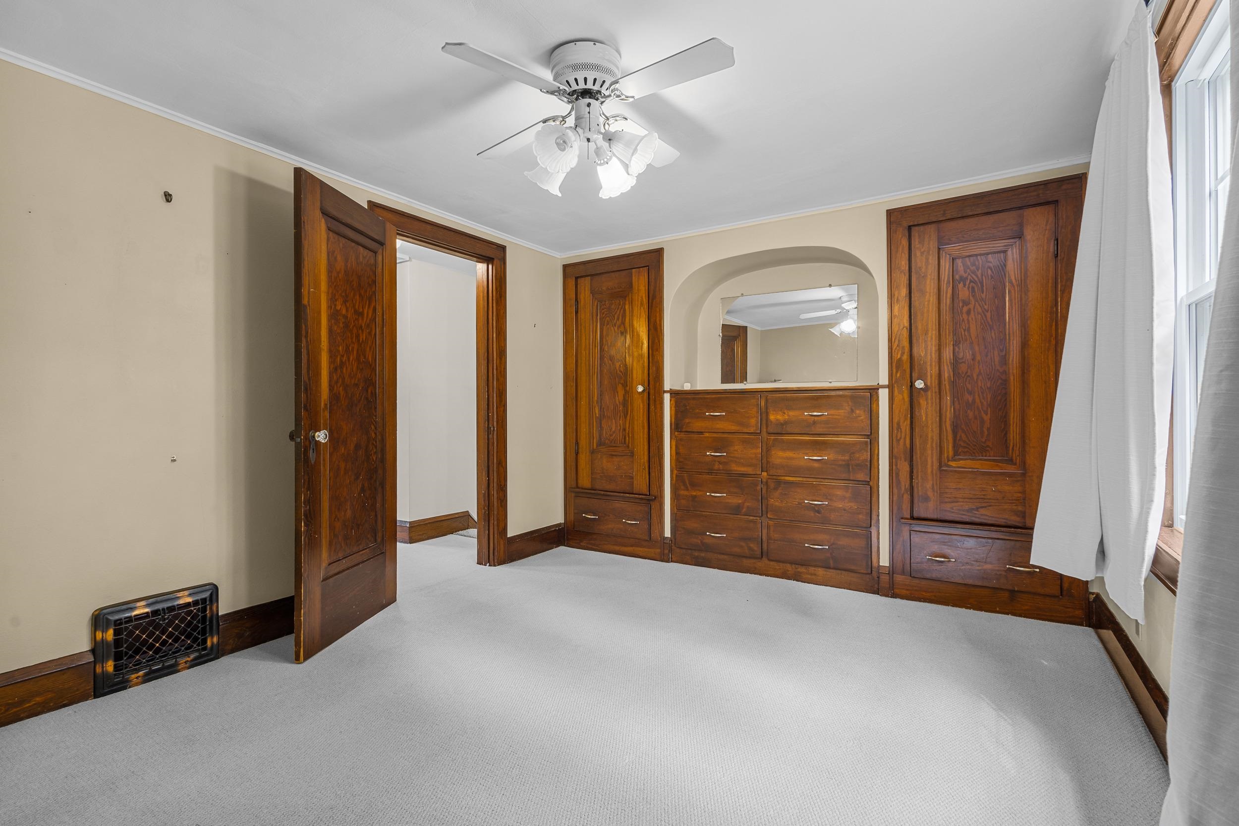 1034 West Lorain Street Appleton, WI 54914 - Photo 14 of 23