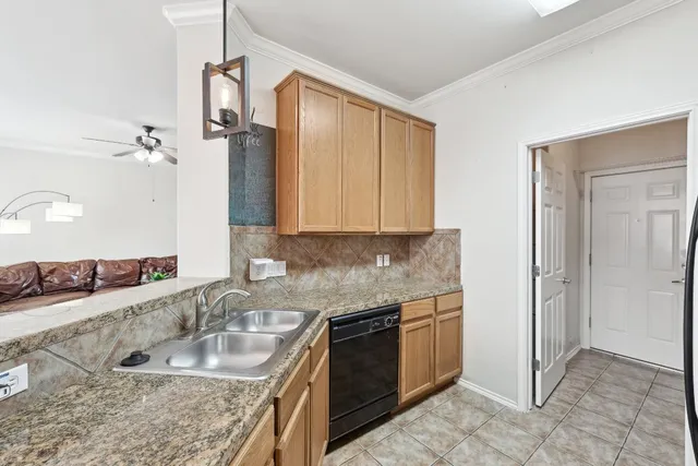 $299,000 | 2632 Century Park Boulevard, Unit 38, Austin, TX 78727