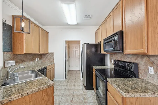$299,000 | 2632 Century Park Boulevard, Unit 38, Austin, TX 78727
