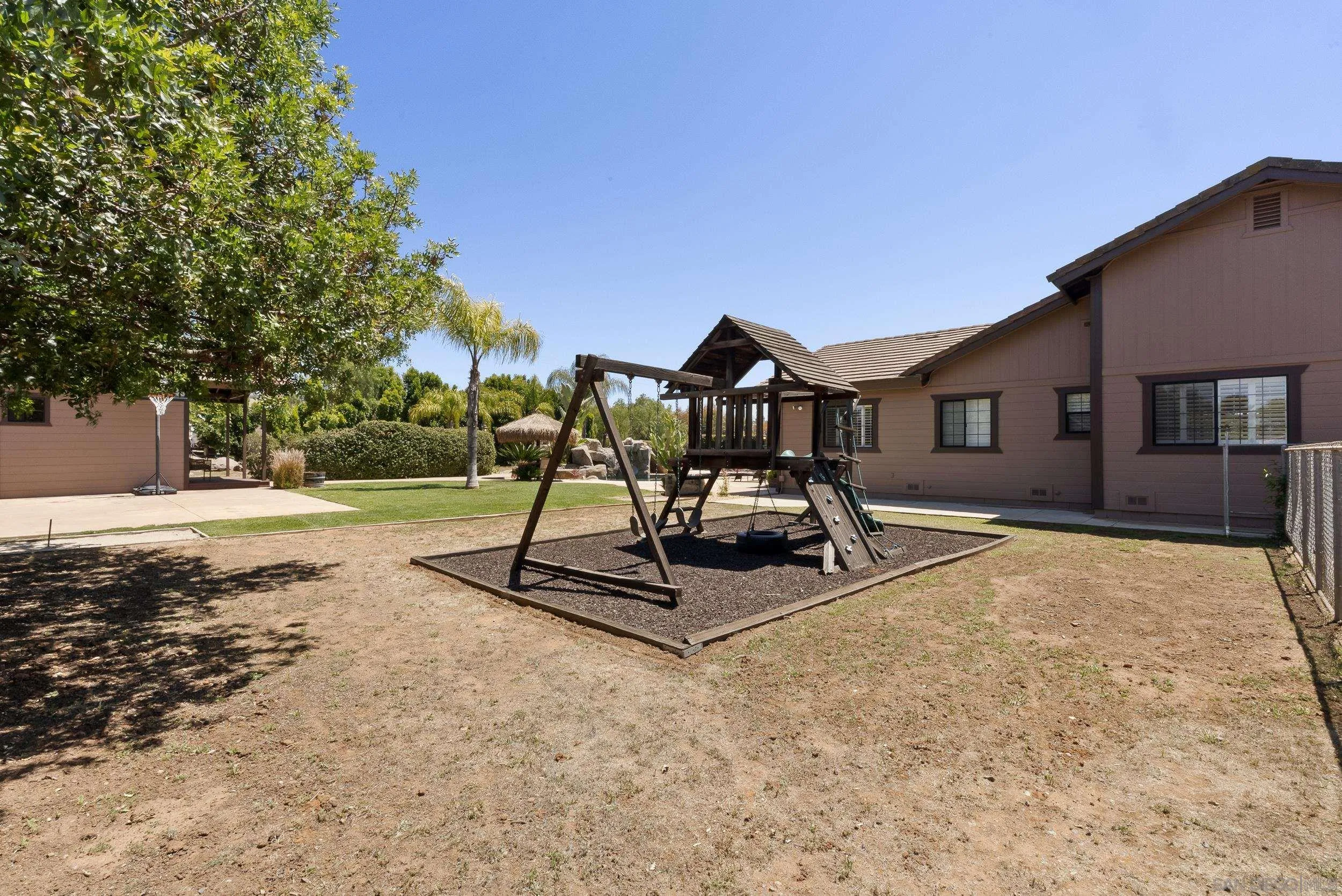 1677 Rancho Judith Alpine, CA 91901 - Photo 53 of 69 Gallery Image 53