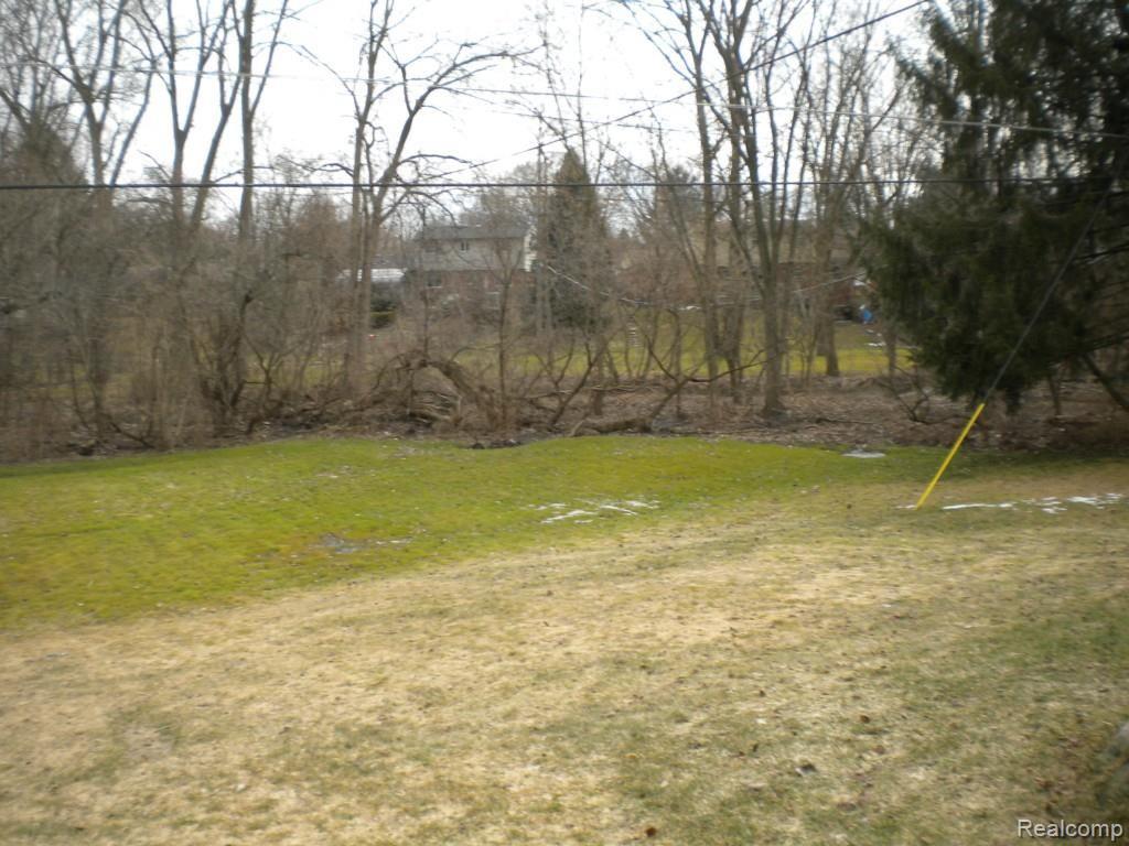 15602 Riverside Street Livonia, MI 48154 - Photo 20 of 24