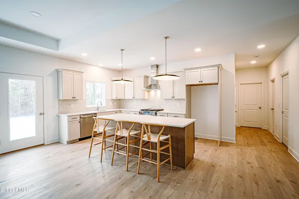 $757,795 | 32 Heritage Way, Bethlehem, NY 12158