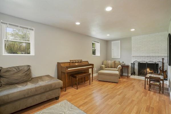107 Corbett Road Stoughton, MA 02072 - Photo 23 of 31 Gallery Image 23