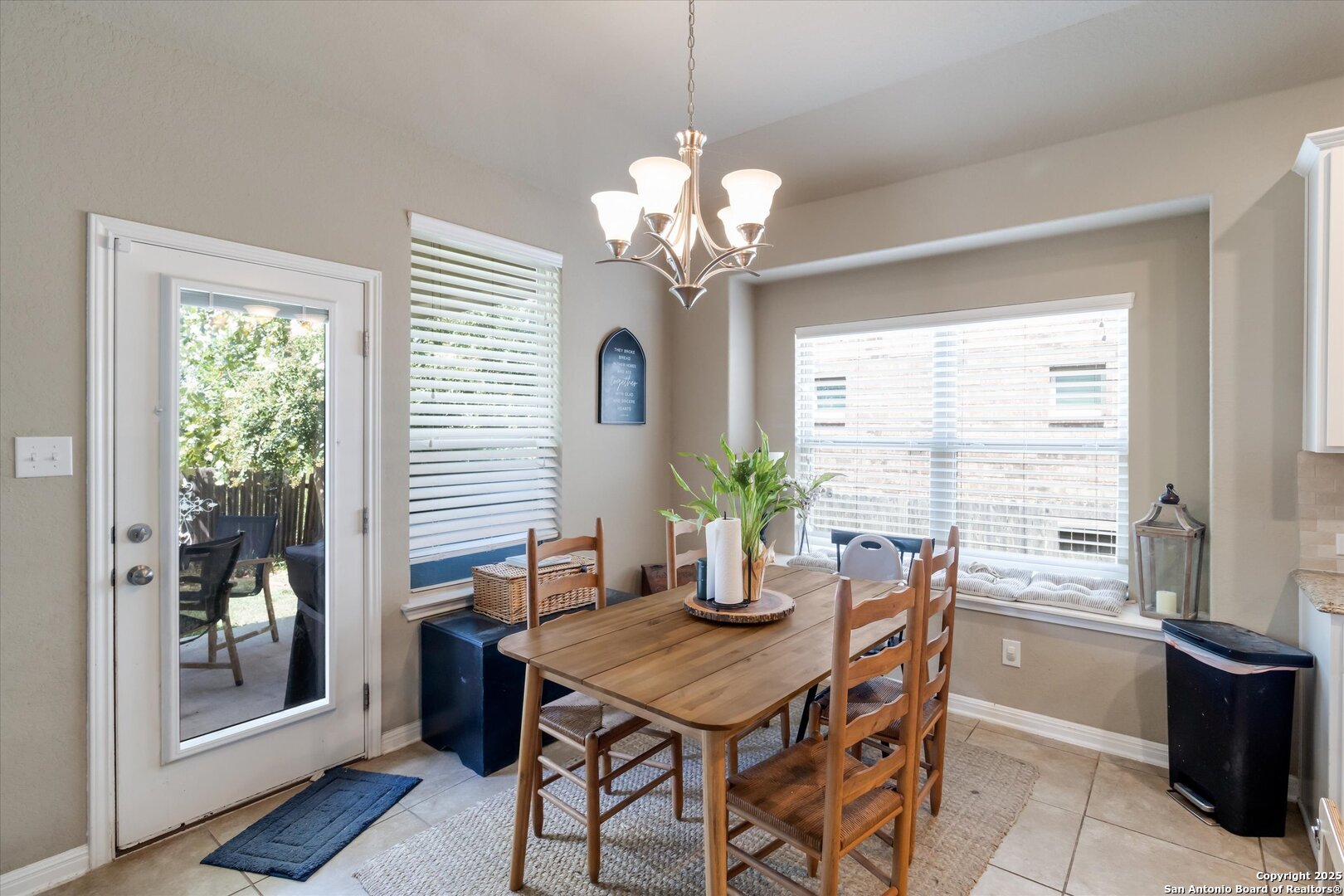 9815 Catell Boerne, TX 78006 - Photo 7 of 18