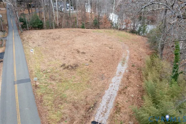 $175,000 | 200 Swift Creek Lane, Colonial Heights, VA 23834