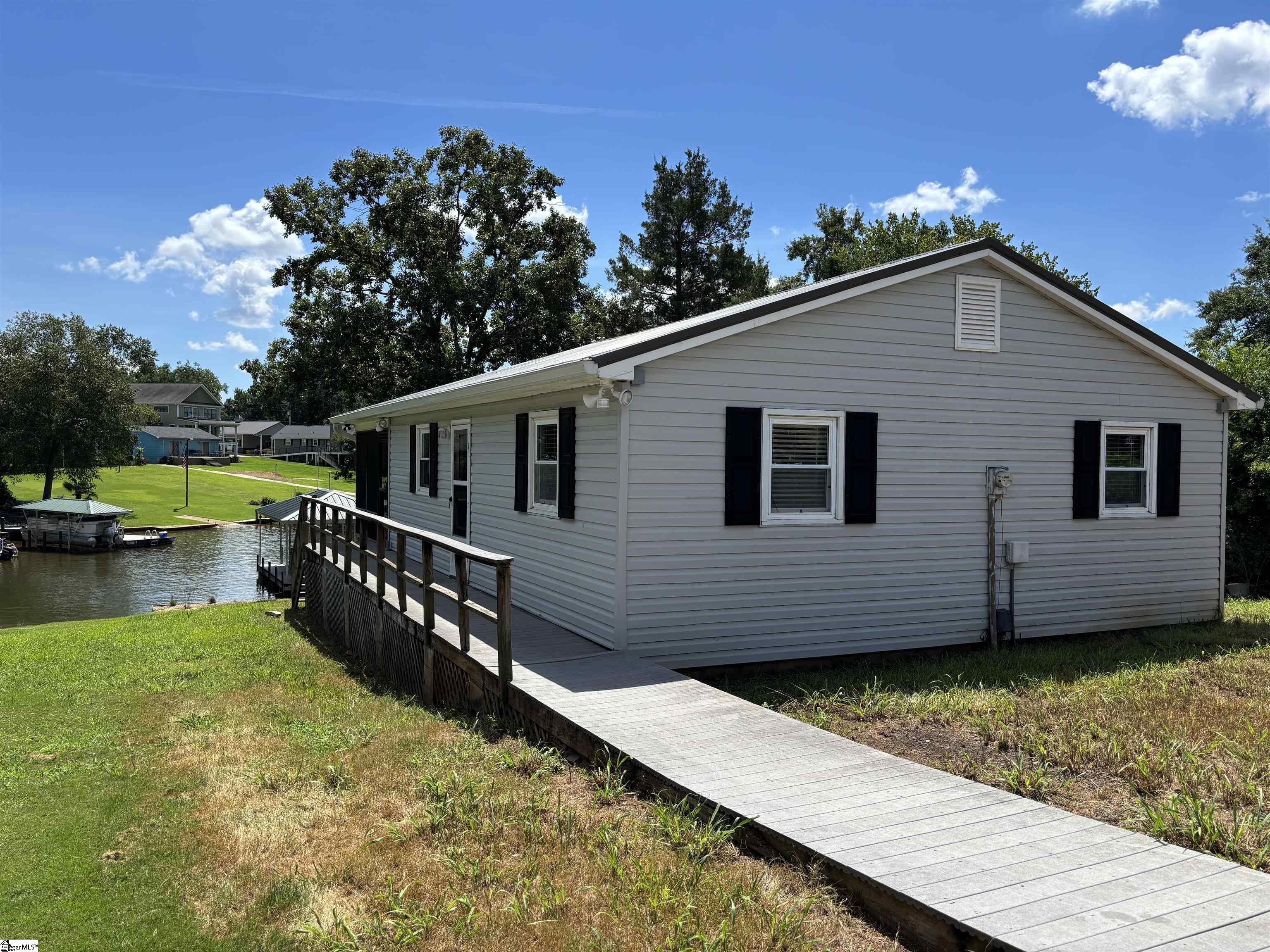 136 Coastline Drive Inman, SC 29349 - Photo 2 of 40 Gallery Image 2