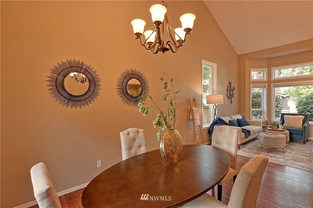 8705 236th Street Southwest Edmonds, WA 98026 - Photo 5 of 26 Gallery Image 5