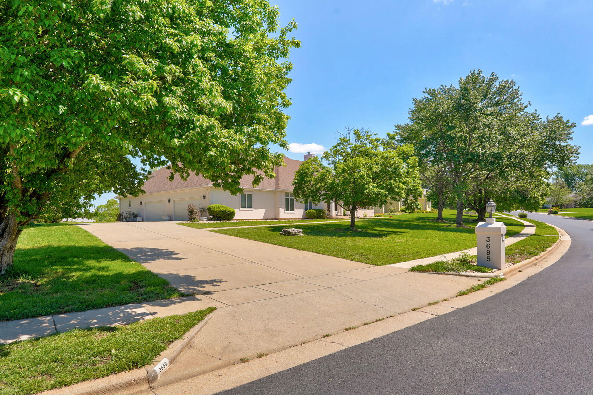 3695 East Turtle Hatch Road Springfield, MO 65809 - Photo 3 of 60 3695 E Turtle Hatch Rd-60
