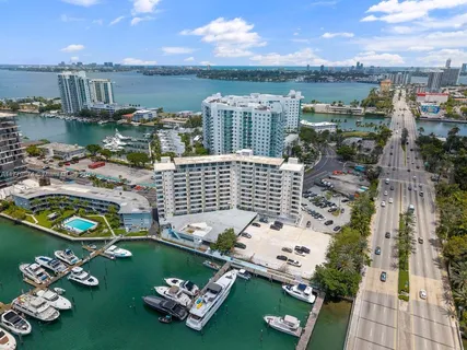 $3,995,000 | 7904 West Drive, Unit PH, North Bay Village, FL 33141