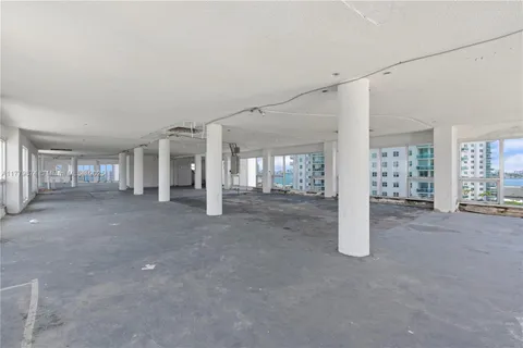 $3,995,000 | 7904 West Drive, Unit PH, North Bay Village, FL 33141