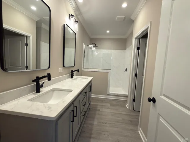 $640,000 | Undisclosed Address, Huddleston, VA 24104