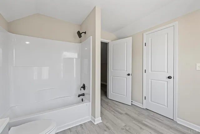 $629,900 | 200 Saunders Point Road, Huddleston, VA 24104