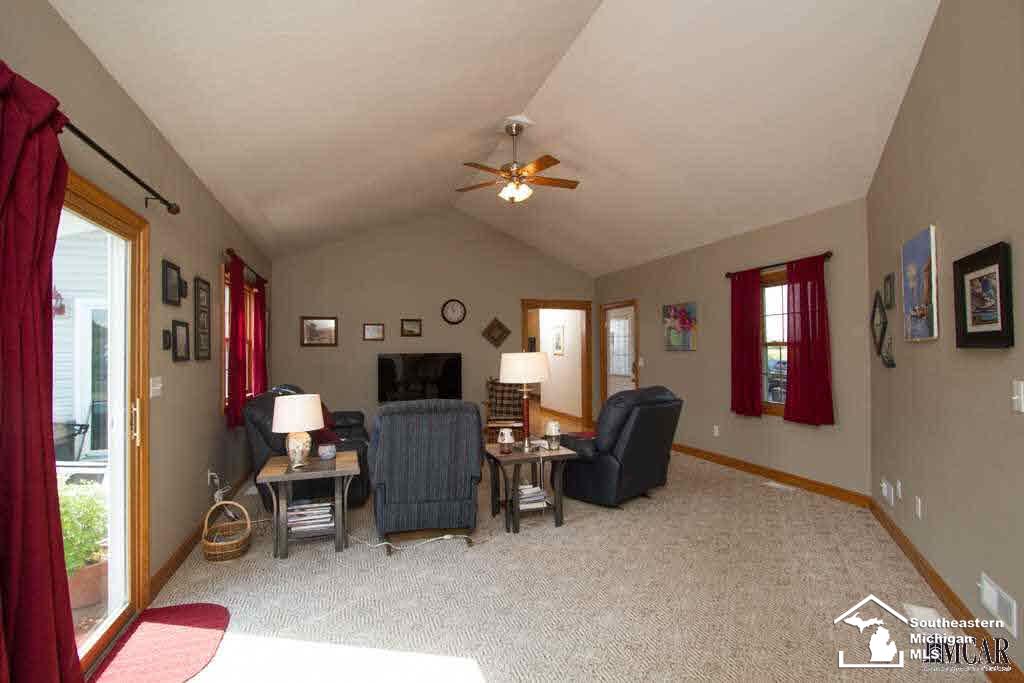 7364 Beck Road Ottawa Lake, MI 49267 - Photo 11 of 45 Vaulted Ceiling-Family Rm