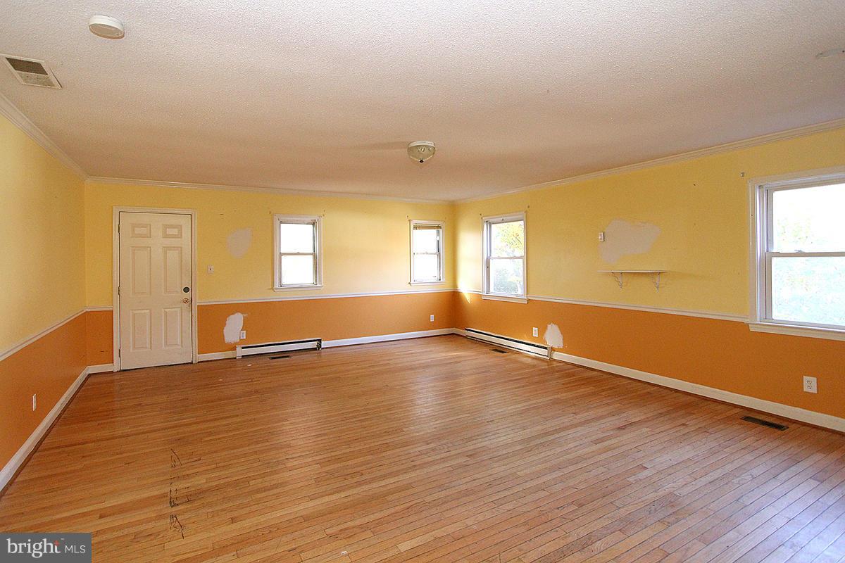 2818 Harris Avenue Silver Spring, MD 20902 - Photo 11 of 30 Family Room