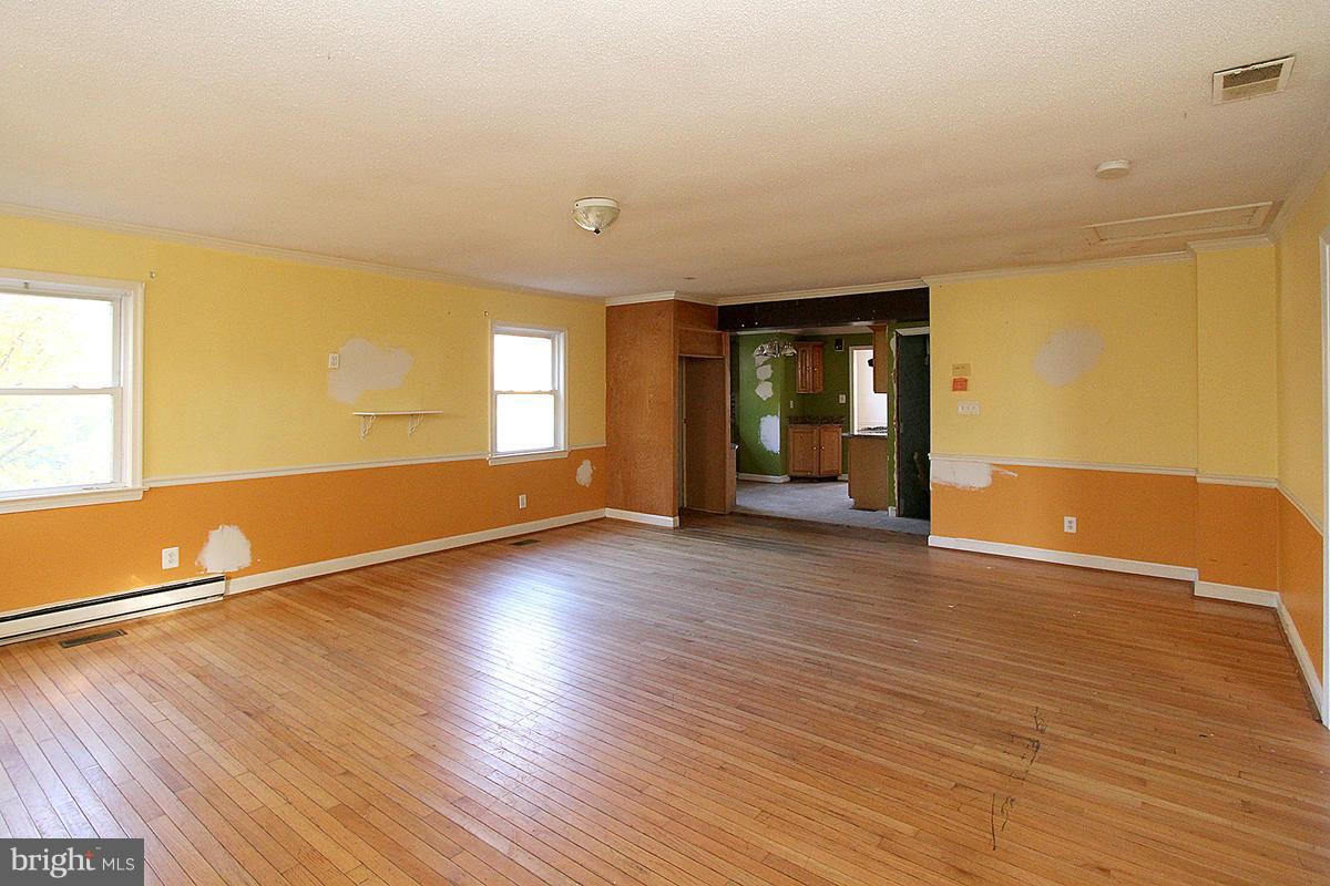 2818 Harris Avenue Silver Spring, MD 20902 - Photo 12 of 30 Family Room