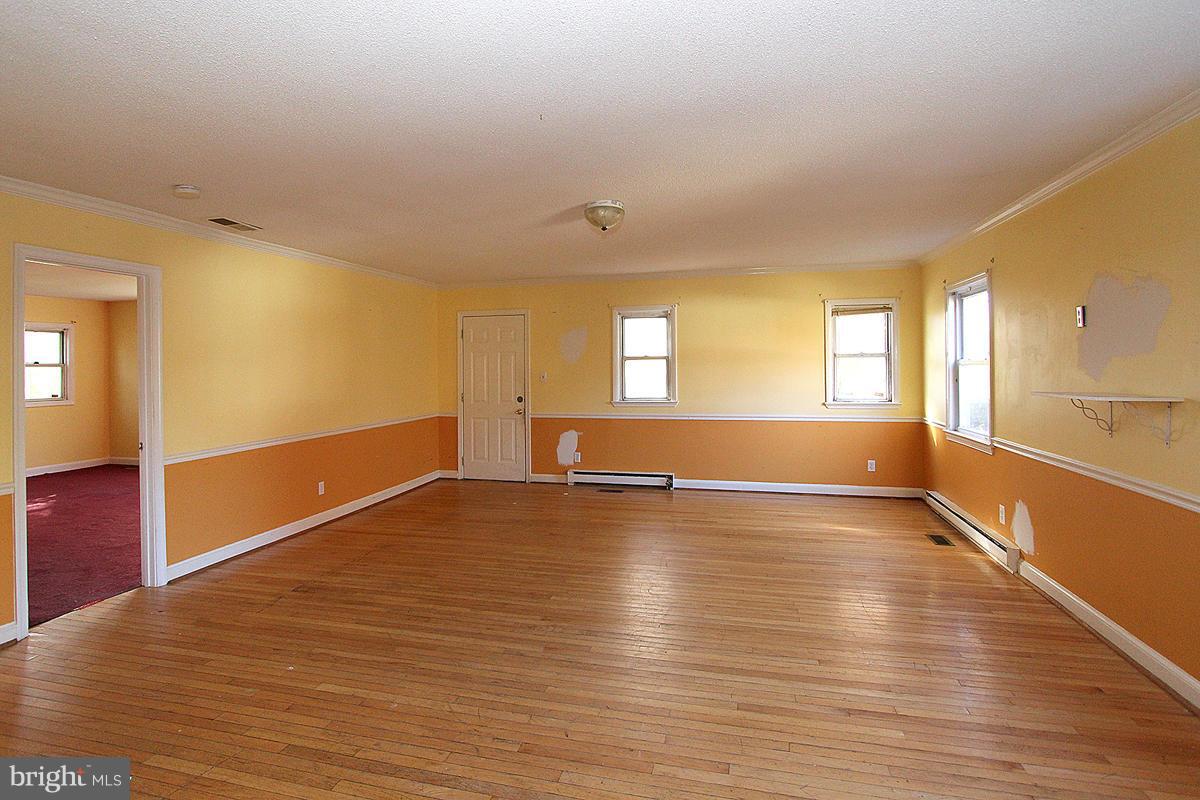 2818 Harris Avenue Silver Spring, MD 20902 - Photo 10 of 30 Family Room