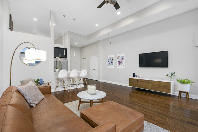 2118 West Rice Street, Unit 1 Chicago, IL 60622 - Photo 3 of 8 Gallery Image 3