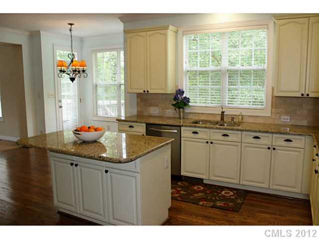 10126 Paradise Ridge Road Charlotte, NC 28277 - Photo 3 of 16 Gallery Image 3
