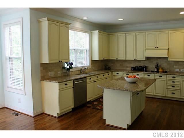 10126 Paradise Ridge Road Charlotte, NC 28277 - Photo 4 of 16 Gallery Image 4