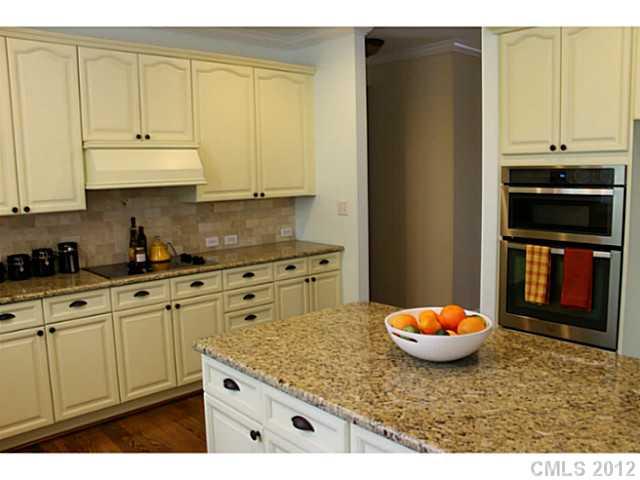 10126 Paradise Ridge Road Charlotte, NC 28277 - Photo 5 of 16 Gallery Image 5