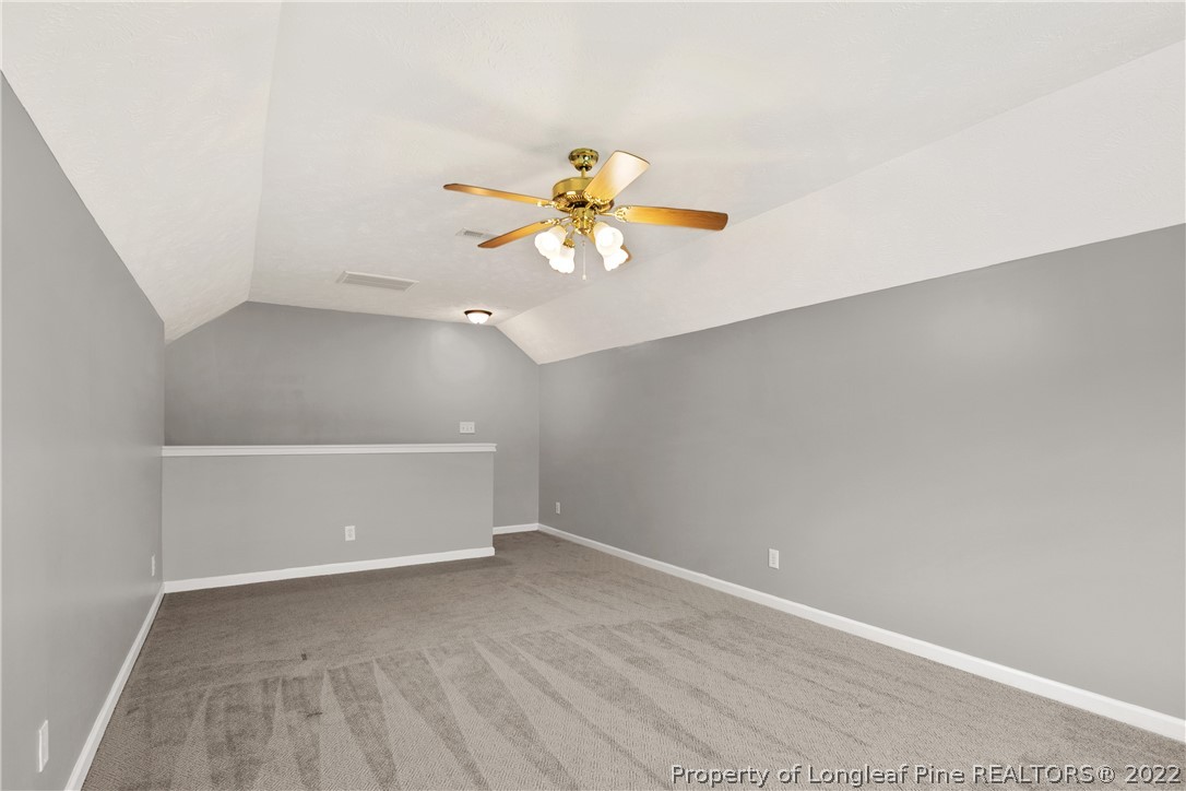 5823 Spreading Branch Road Hope Mills, NC 28348 - Photo 42 of 49 an empty room
