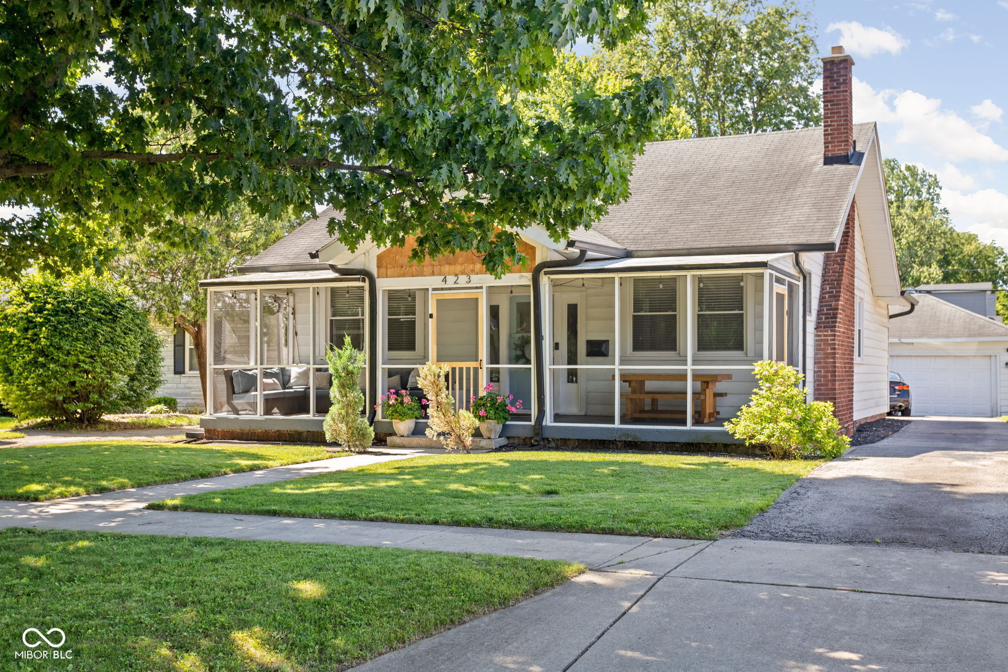 423 Berkley Road Indianapolis, IN 46208 - Photo 2 of 22