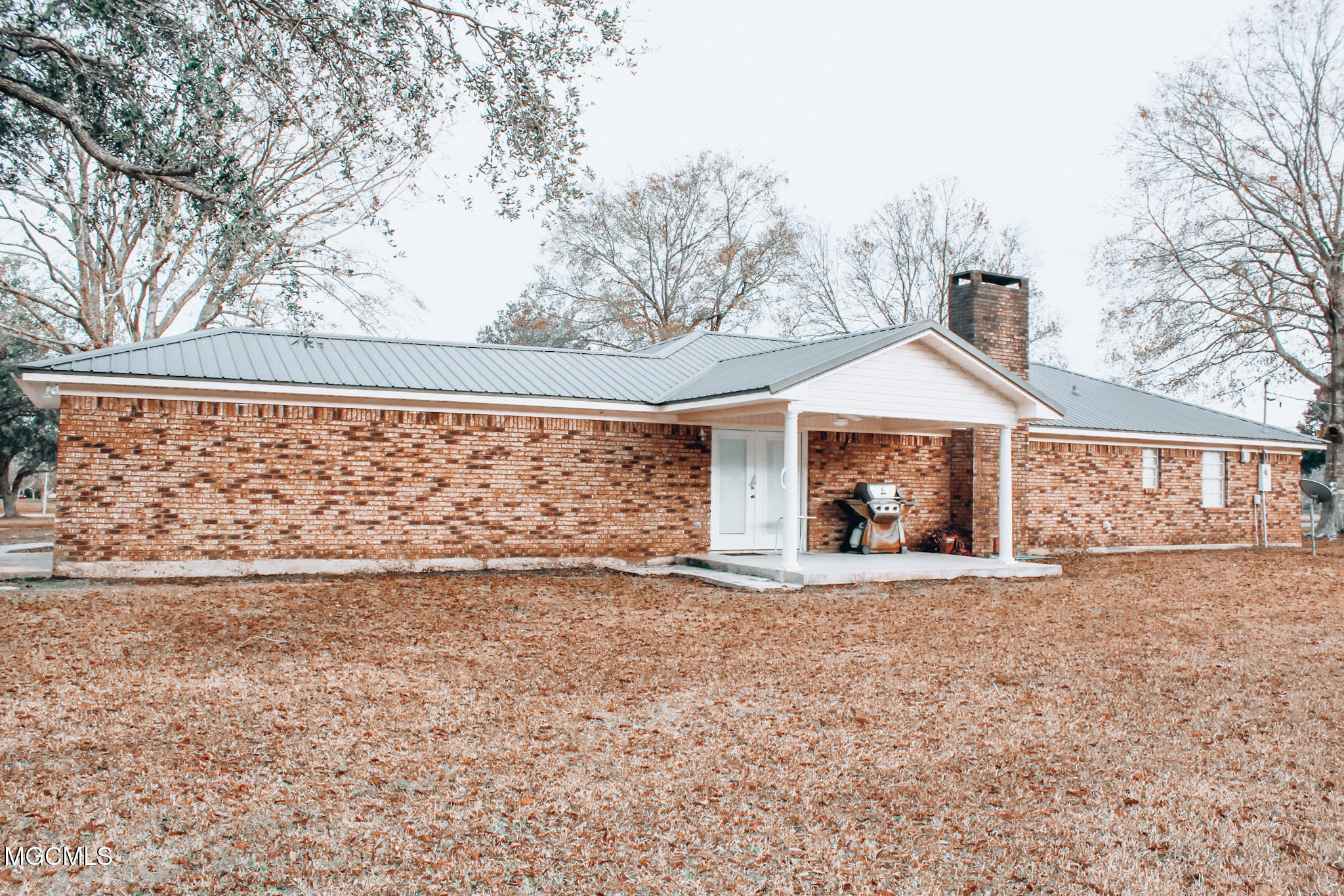 14305 Timber Ridge Drive Moss Point, MS 39562 - Photo 5 of 28 IMG_5308