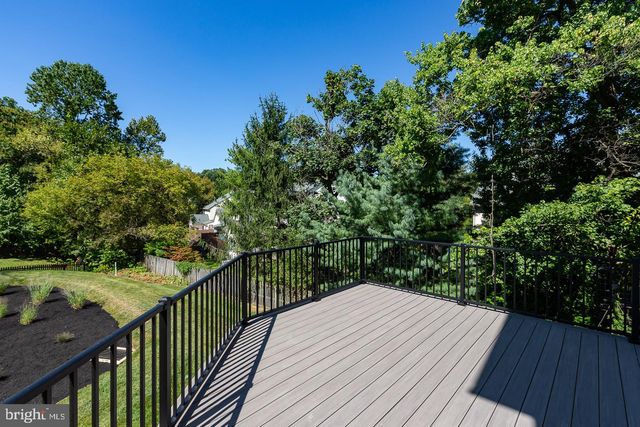 $1,200,000 | 984 Henry Avenue, Wayne, PA 19087