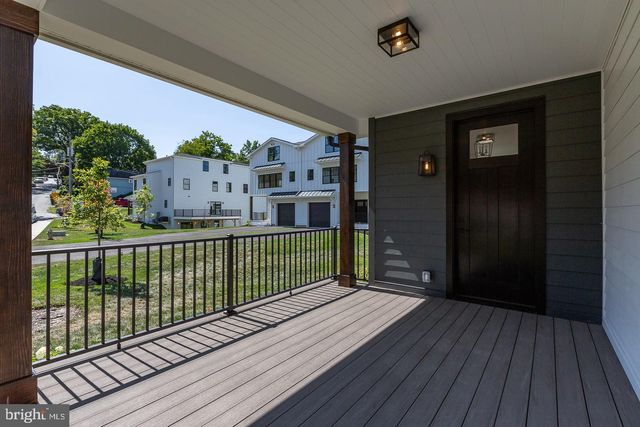 $1,200,000 | 984 Henry Avenue, Wayne, PA 19087